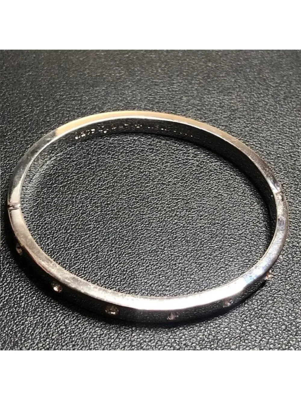 B1976 Kate Spade Hinged Bangle Bracelet Rhinestone Crystal Silver Tone 7" - Picture 3 of 3
